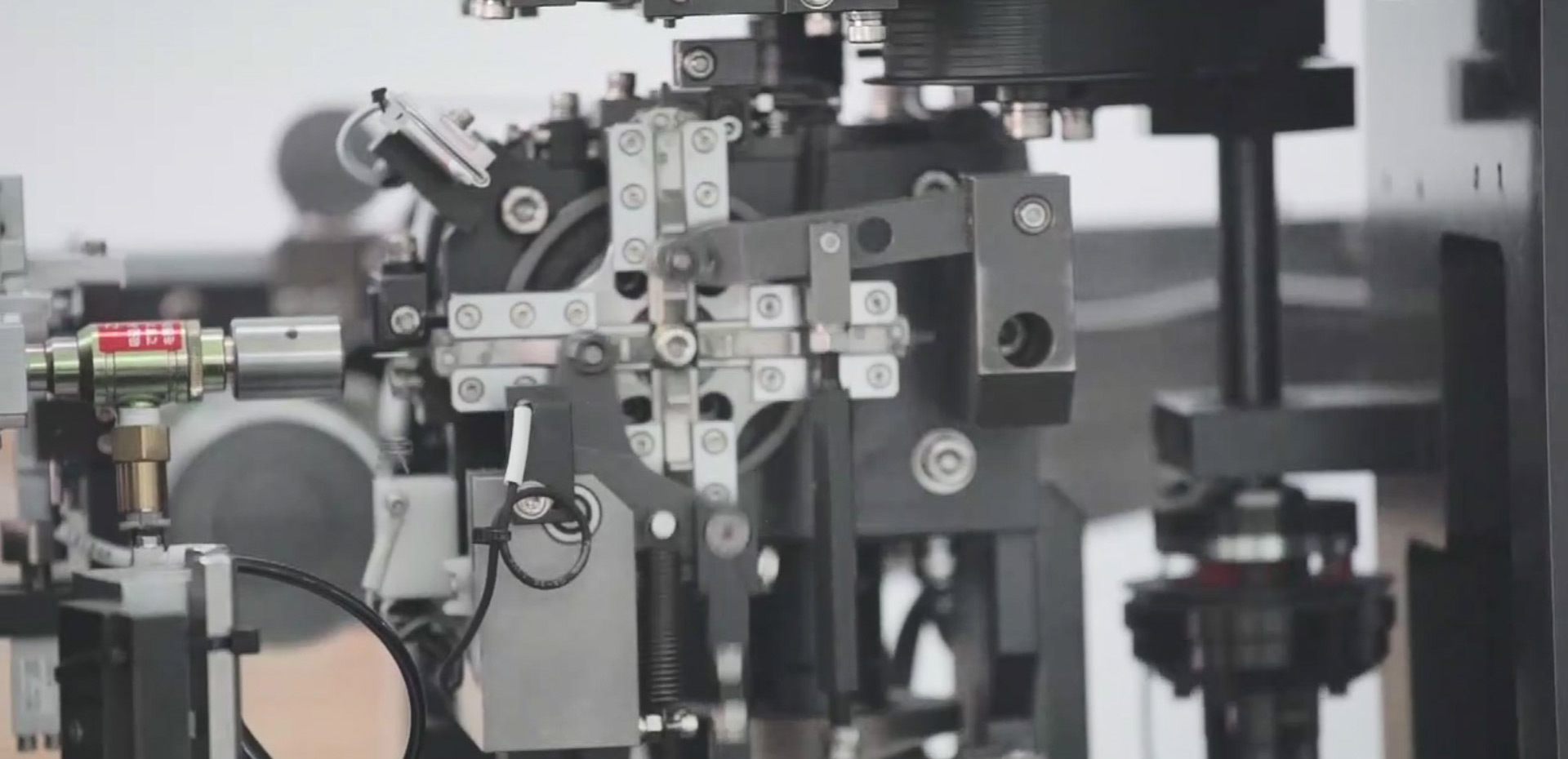 根據客戶需求，量身定制